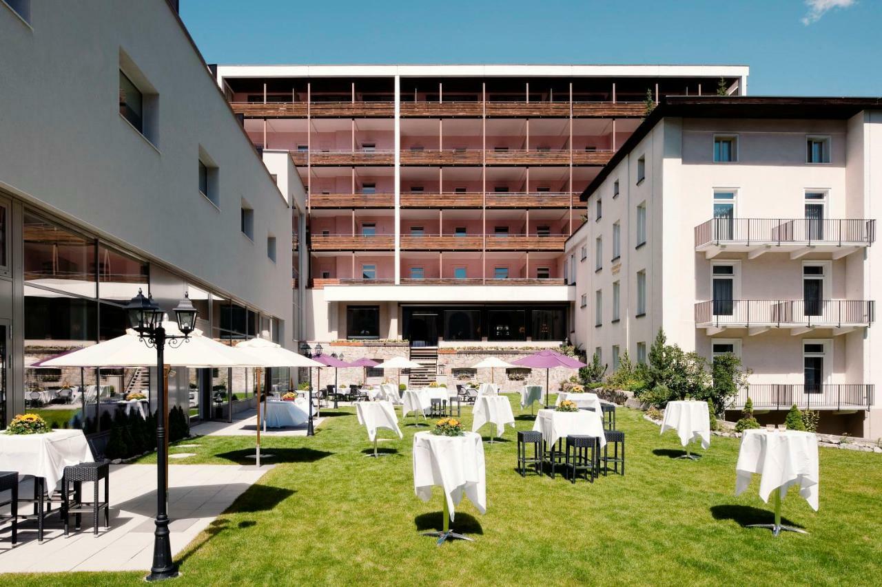 Morosani Schweizerhof Hotel 4*